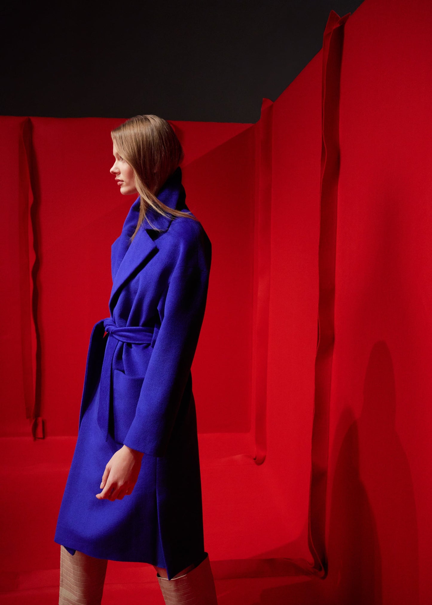 Alpaca coat by Prague fashion atelier MAY. Timeless womenswear.