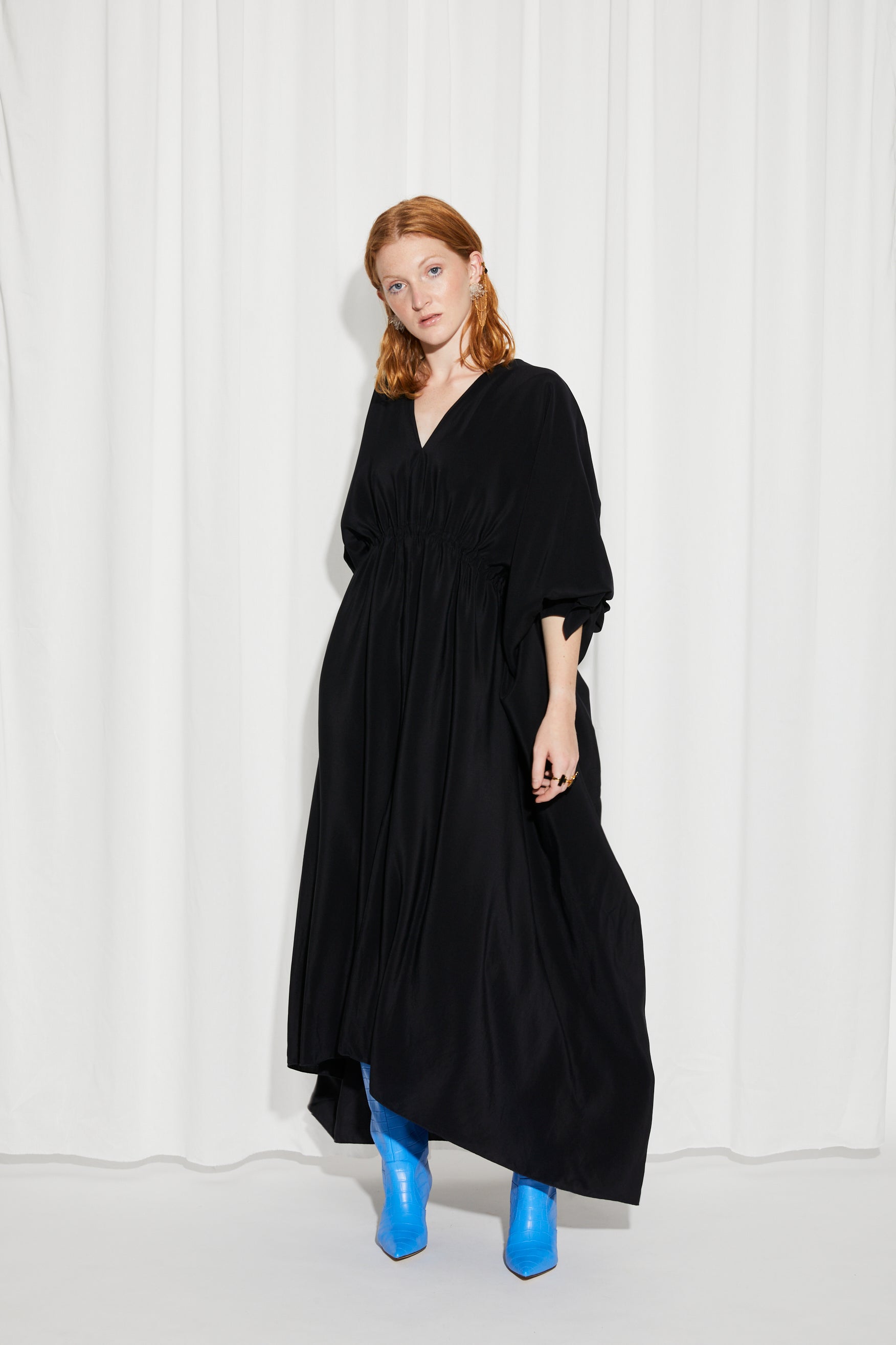Euphoria black silk gown by Prague fashion atelier MAY
