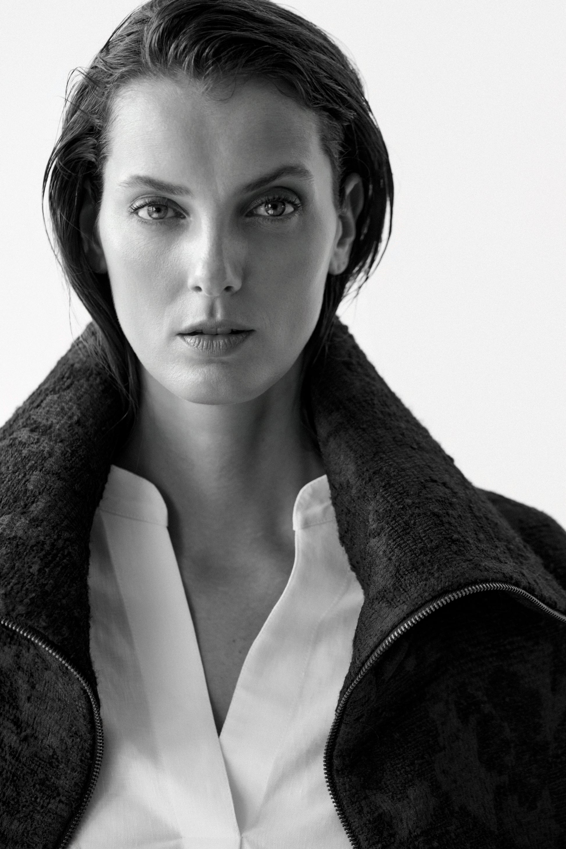 Euphoria Elaia zip jacket by Prague fashion atelier MAY
