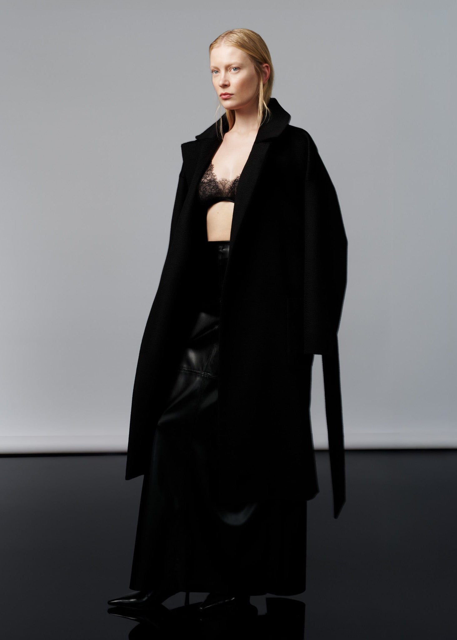 Foundation black cashmere coat by Prague fashion atelier MAY
