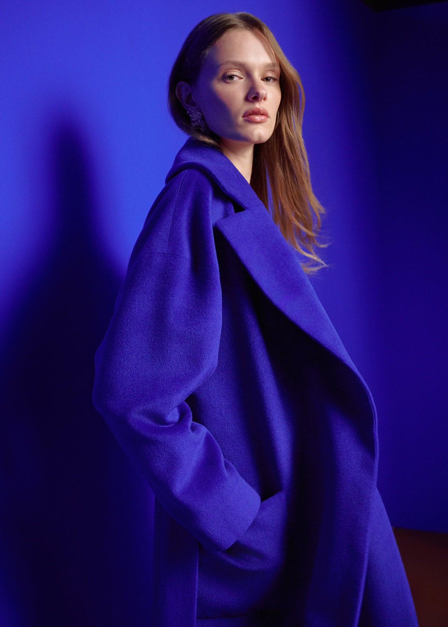 Alpaca coat by Prague fashion atelier MAY. Timeless womenswear.
