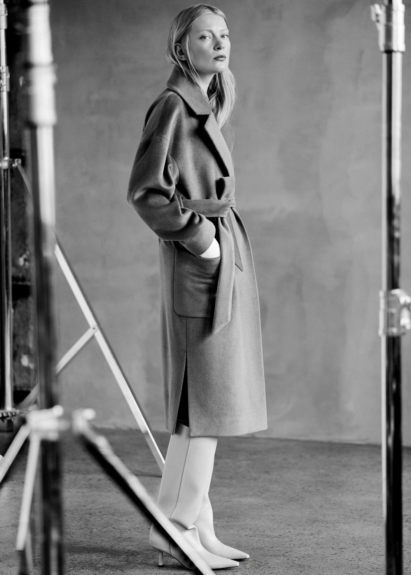 Alpaca coat by Prague fashion atelier MAY. Timeless womenswear.
