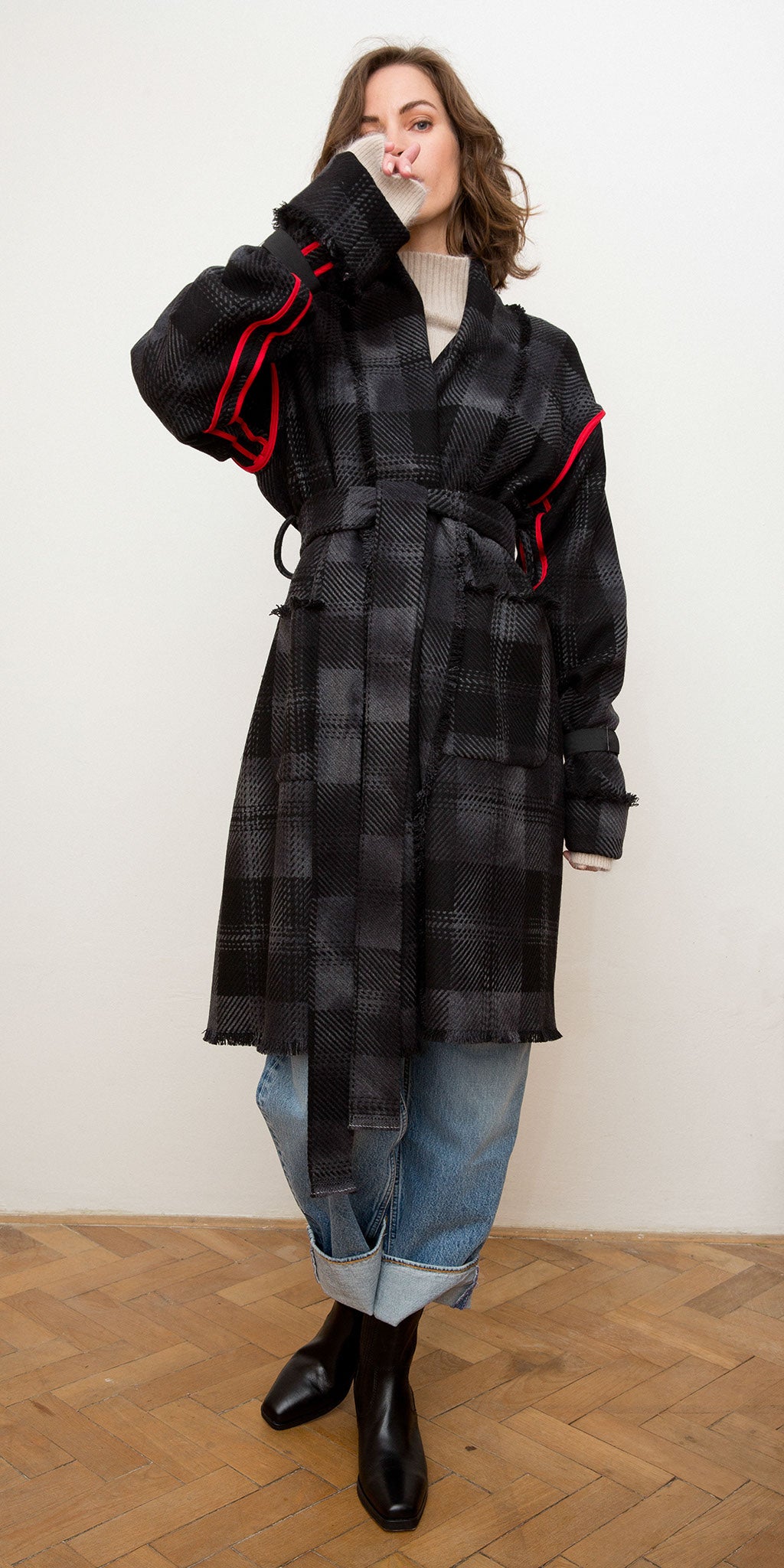 ARCHIVE FOUNDATION COAT 04 THE ARTIST